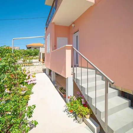 House Of Mile Pensjonat 4*