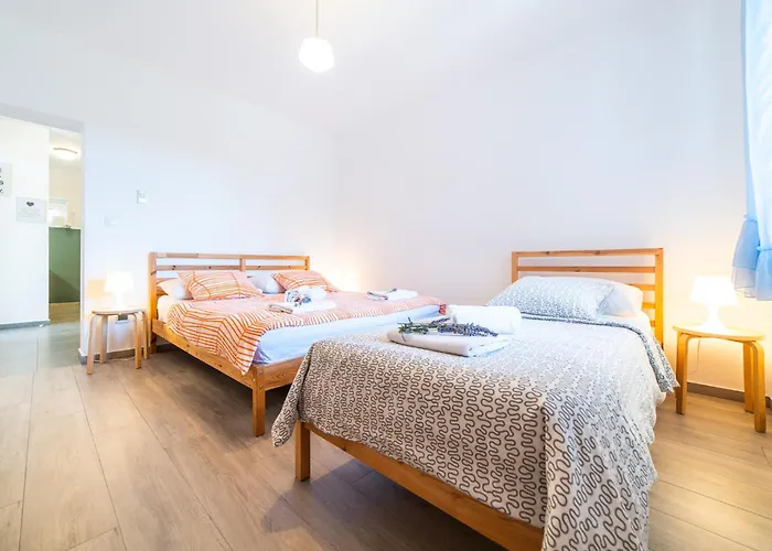 ゲストハウス House Of Mile 4*